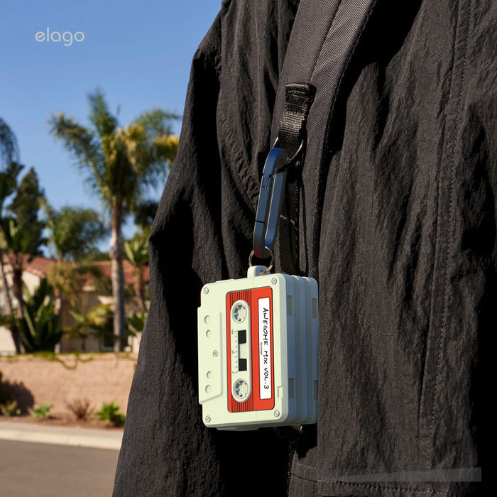 เคสซิลิโคน Cassette Tape สำหรับ AirPods Pro 3 พร้อมคาราบิเนอร์ แบรนด์ ELAGO