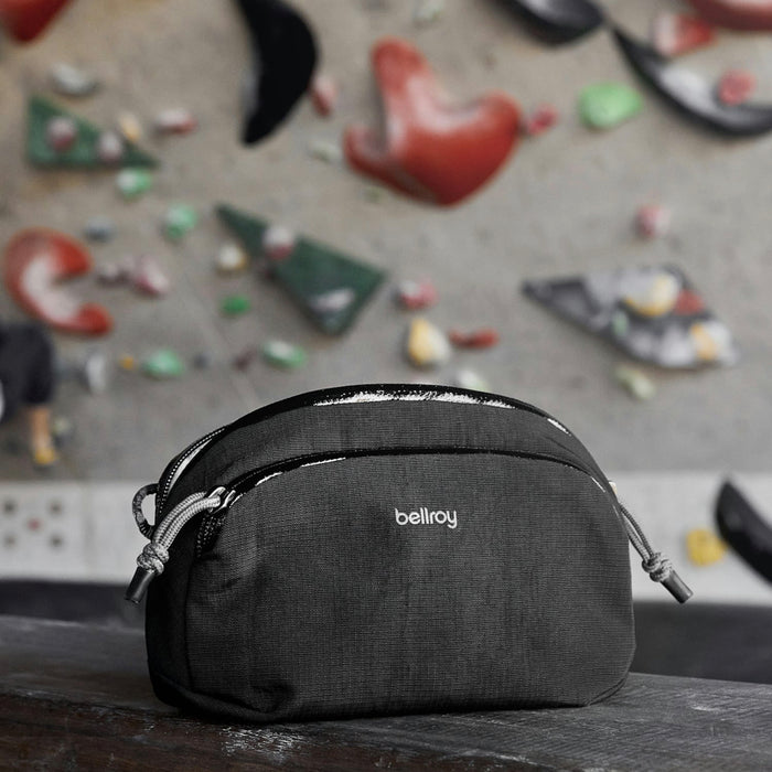 กระเป๋า Bellroy Venture Pouch สี Black