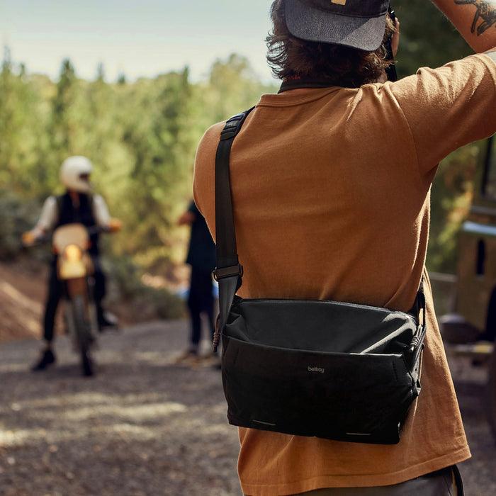 กระเป๋าสะพายข้าง Bellroy Venture Sling 10L (Camera Edition) - Black พกพาสะดวก