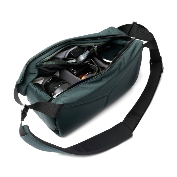 กระเป๋าสะพายข้าง Bellroy Venture Sling 10L (Camera Edition) - DeepOcean มีช่องเปิดกว้างพิเศษ