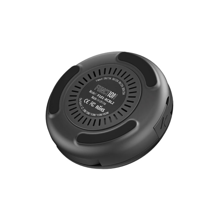 Function 101 2-in-1 Retractable Cable ด้านล่างมีช่องระบายอากาศและยางกันลื่น ชาร์จเย็นปลอดภัย