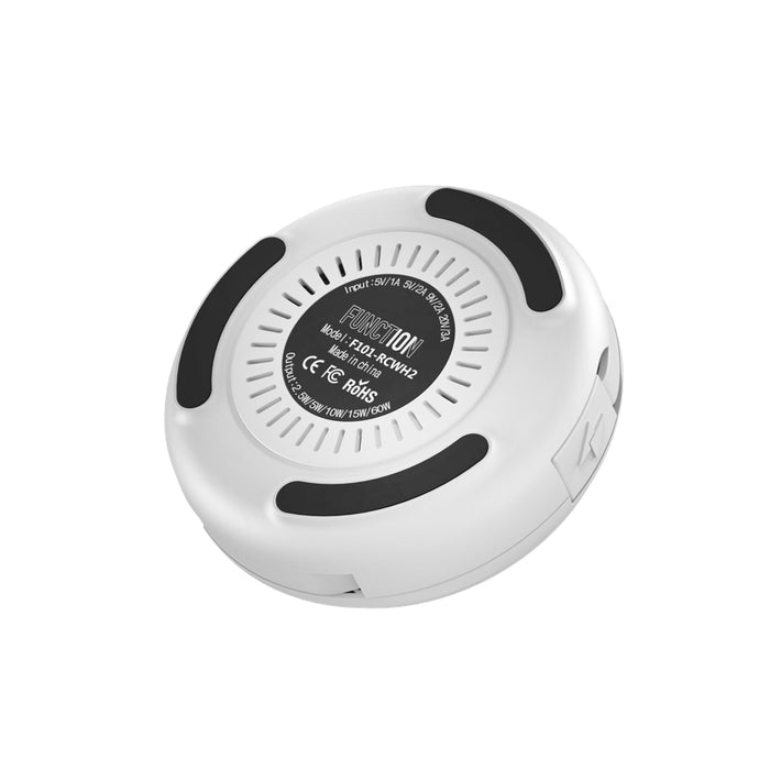 Function 101 2-in-1 Retractable Cable ด้านล่างมีช่องระบายอากาศและยางกันลื่น ชาร์จเย็นปลอดภัย
