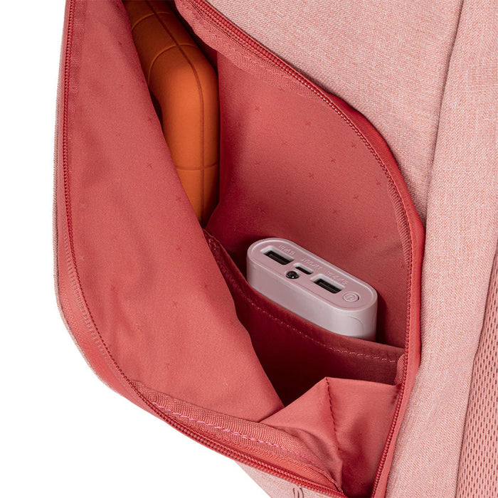 กระเป๋าสะพายหลัง Incase Facet 20L Backpack สี Aged Pink