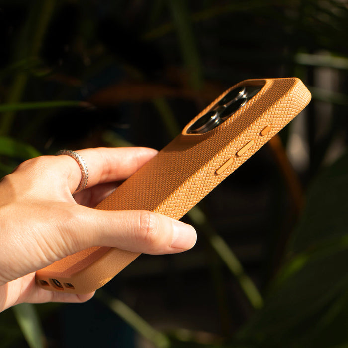 เคสหนัง iPhone 16 Pro Max Native Union Classic สี Kraft