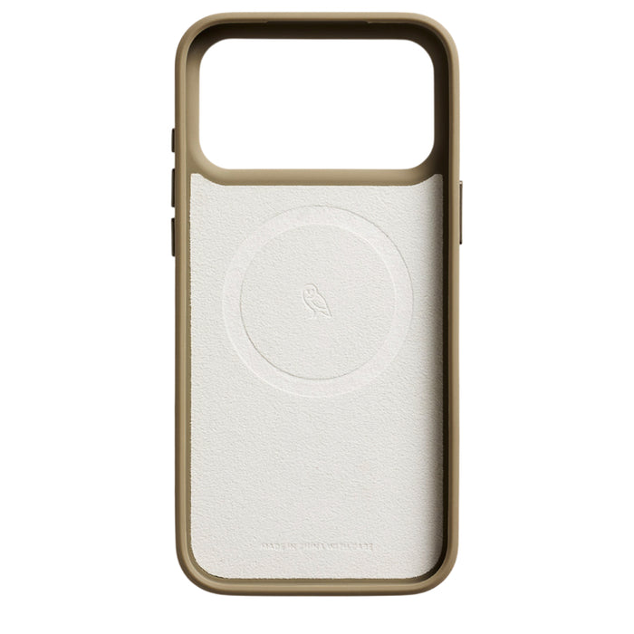 เคสหนัง Bellroy สำหรับ iPhone 17 Pro Max ดีไซน์บาง เบา กันกระแทก พร้อมปุ่ม Camera Control และหนังแท้พรีเมียม