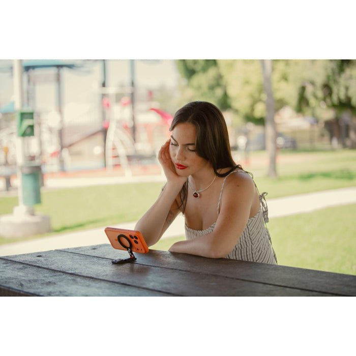 ขาตั้งโทรศัพท์มือถือ Joby Foldable AC02 Magnetic Phone Tripod โหมดตั้งโต๊ะ