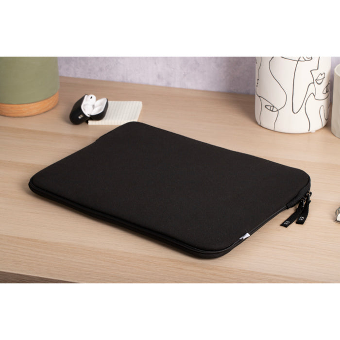 MacBook Air 15 นิ้ว กระเป๋าคอมพิวเตอร์ MW Basics 2 Life สี Black/White