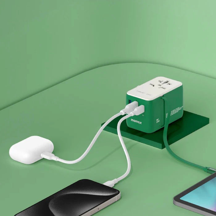 หัวชาร์จ Momax 1-World+ 3 พอร์ต มีสาย USB-C ในตัว รองรับกำลังไฟสูงสุด 25W สี Orange